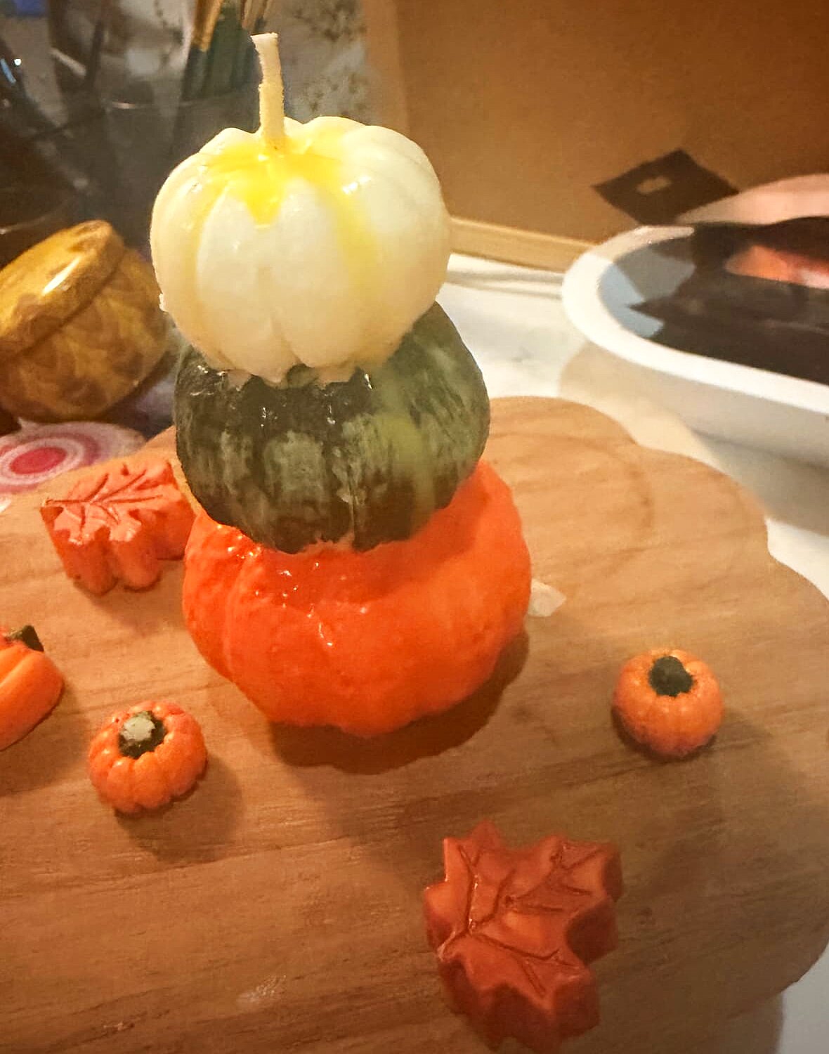 Stacked pumpkin trio